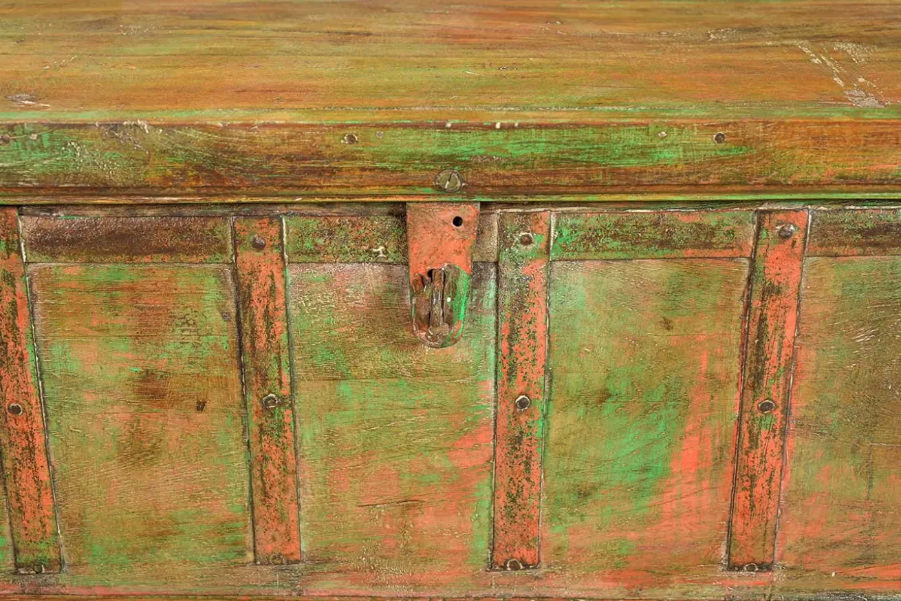 Holztruhe Vintage natur mit bunter Restpatina