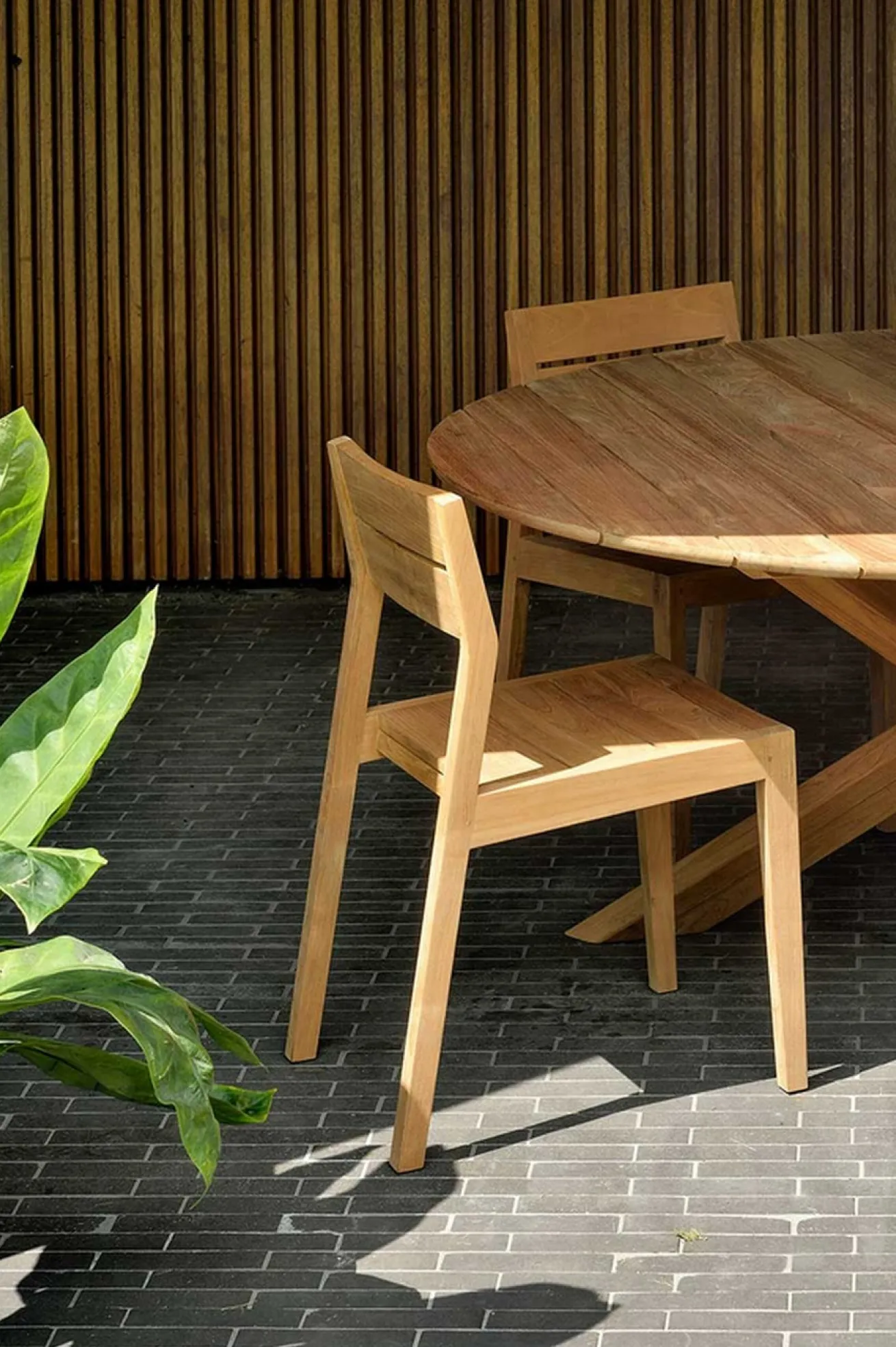 Outdoor Tisch Circle Teakholz rund klein