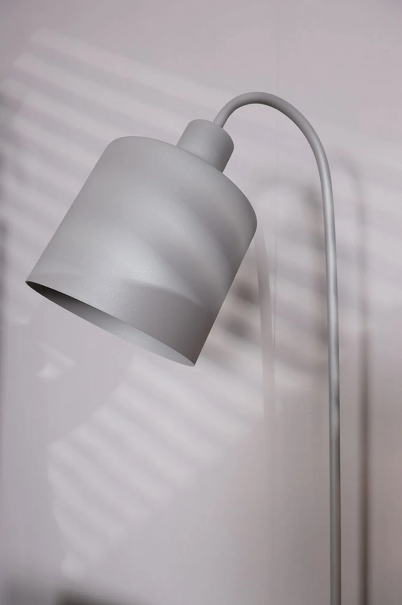 Stehlampe Boris XXL grau